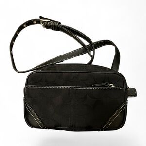 Coach Very Rare EUC Vintage Signature Jacquard‎ Leather Trim Waist Bag F68250